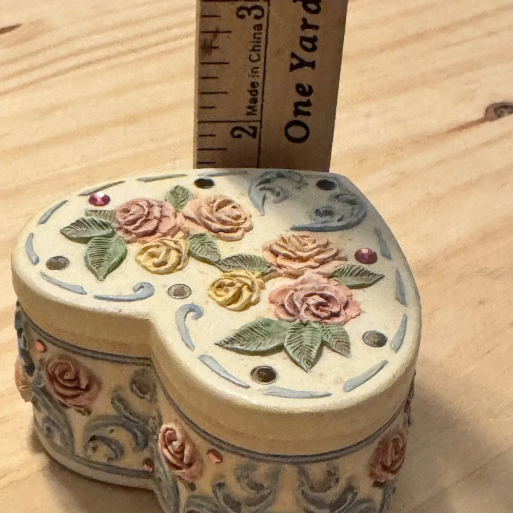 Victorian Keepsake Box Heart Roses Trinket Box Nance Ehlers by Crystallite